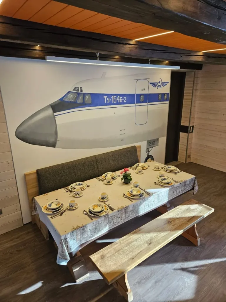 Дети на природе в летнем лагере Metsämäki Lomat в Финляндии